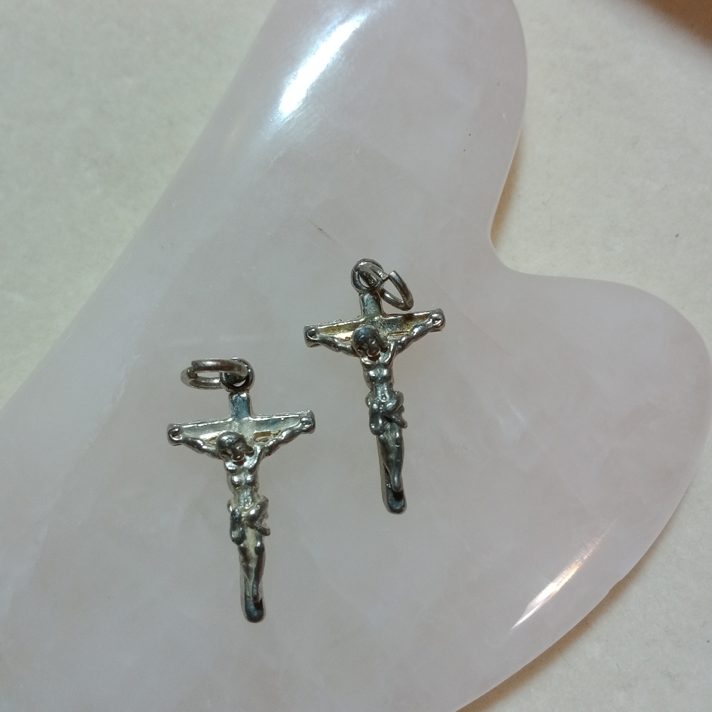 Two crucifix charms 925 deal